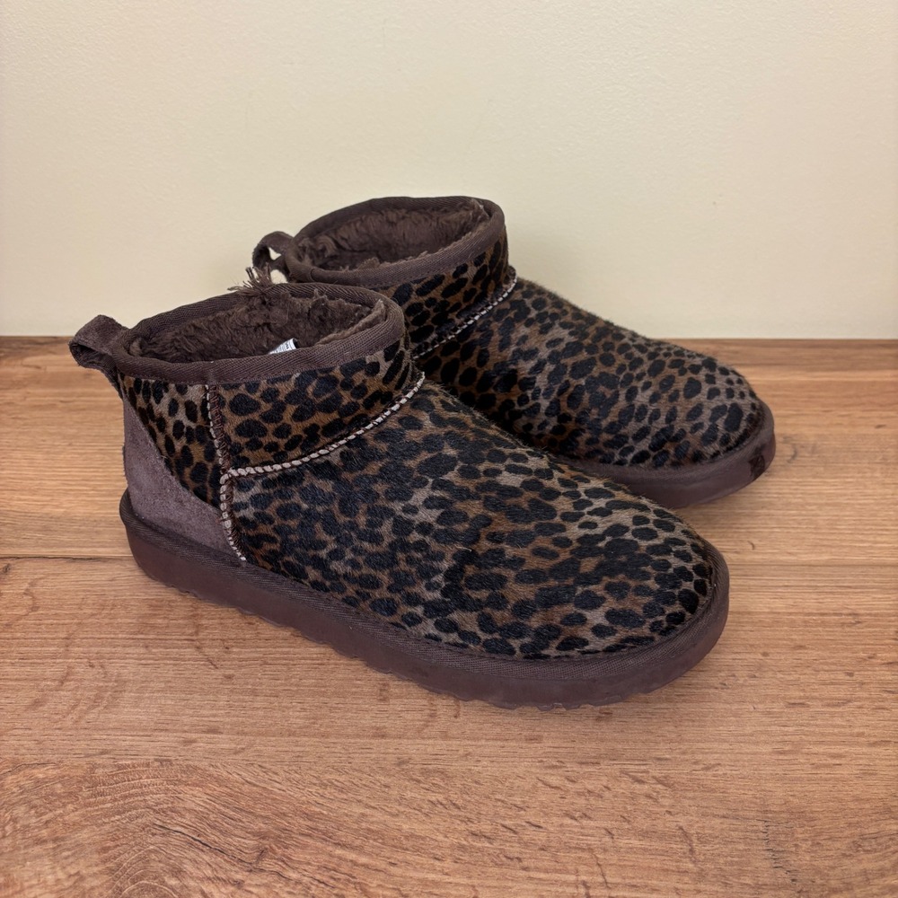 UGG Classic Ultra Mini Caspian Genuine Calf Hair Bootie Burnt Cedar Women Size 8